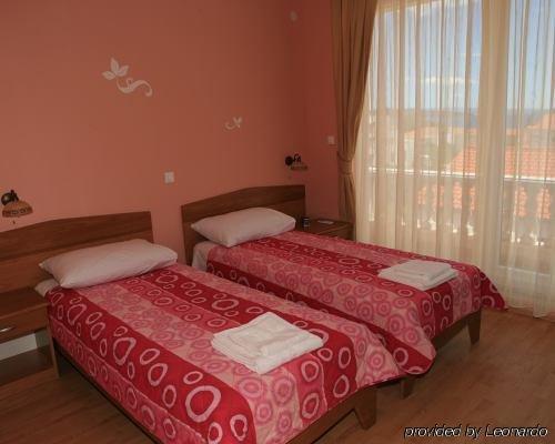 Villa Cezar Kaštel Lukšić Zimmer foto